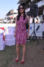 Sophie Chaudhary at Poonawala race in Mumbai on 24th Feb 2013 (107).JPG